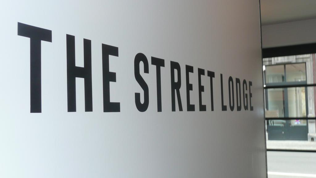 B&B The Street Lodge Liege Bagian luar foto